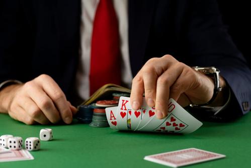 ポーカー上手い人の特徴と勝つ秘訣